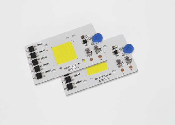La puissance AC110V/220V intégrée a mené le module, 30W/50W choisissent le module mené